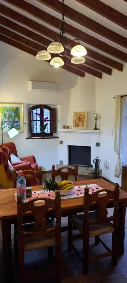 Вилла Antigua Finca De Ayo Y Karina Фрихилиана Экстерьер фото