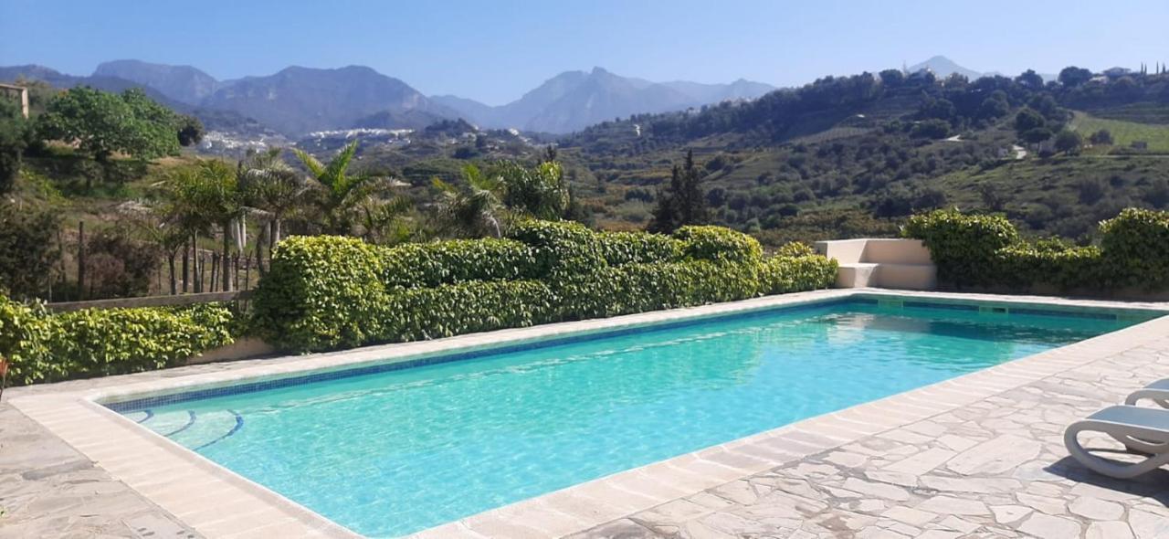 Вилла Antigua Finca De Ayo Y Karina Фрихилиана Экстерьер фото